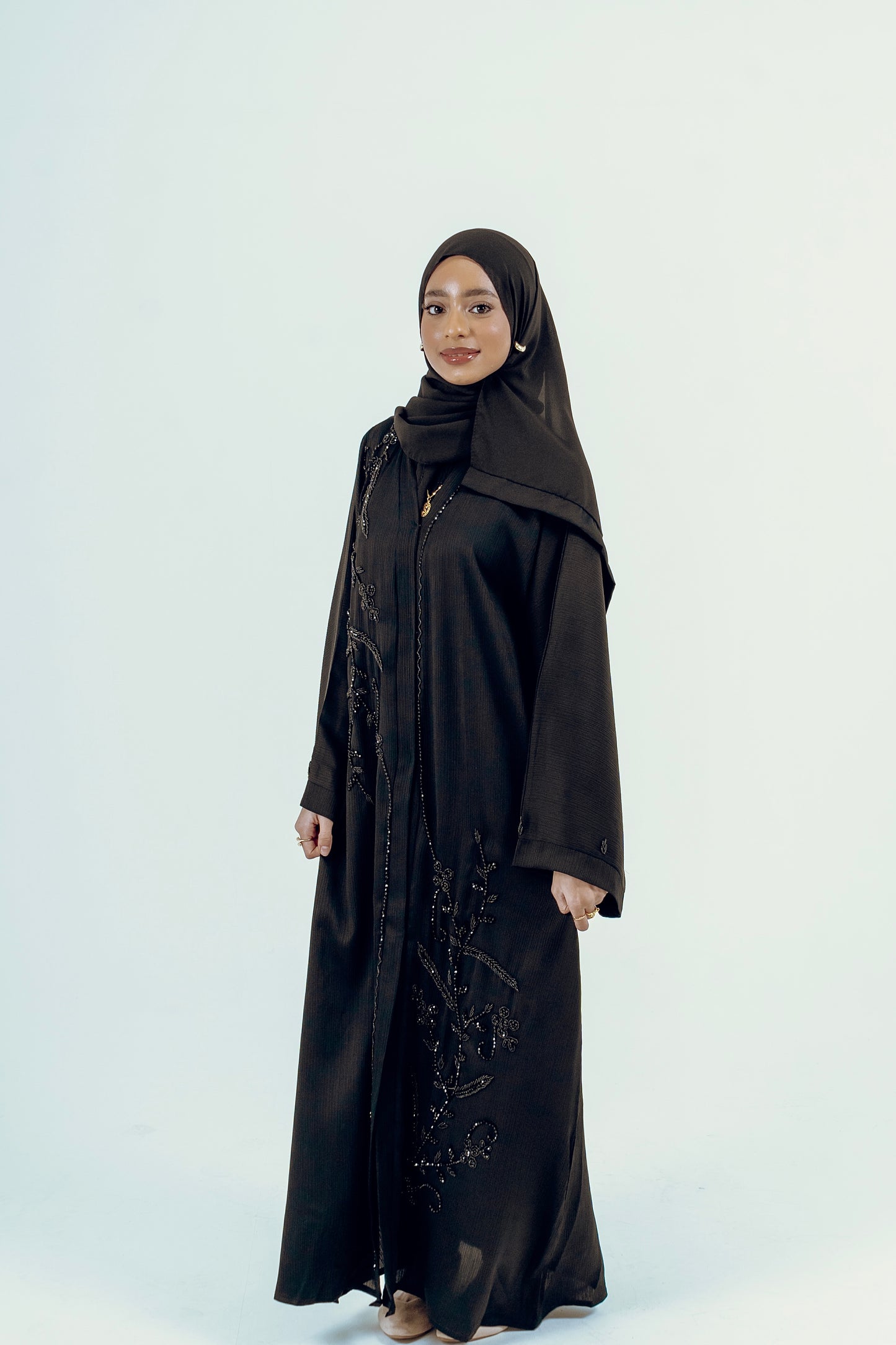 Jamila - جَمِيلَة